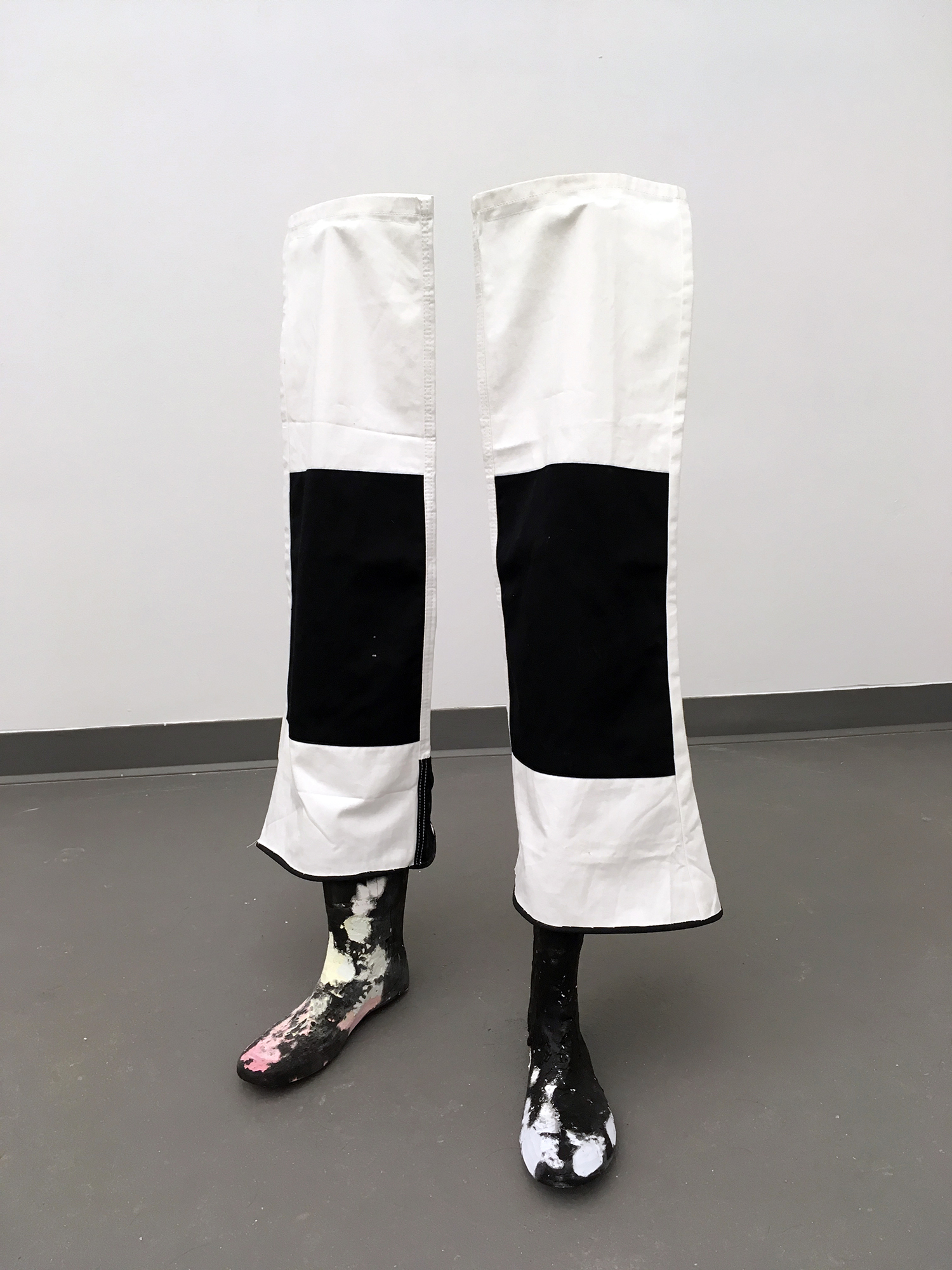 Walter Scott, Piranha Pants, 2018, plaster, acrylic, wood and fabric, dimensions variable. Courtesy of the artist.